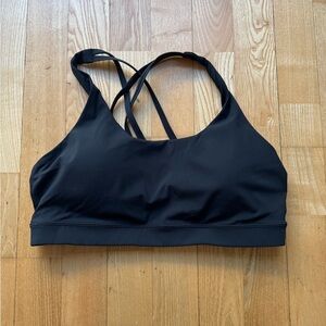 CRZ YOGA Women's Strappy Sports Bras Criss Cross Back